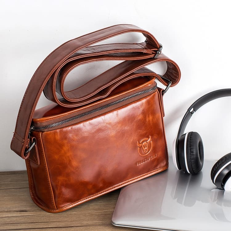 BULL CAPTAIN Leather Shoulder Messenger Bag For Men(Brown) - Immagine 1