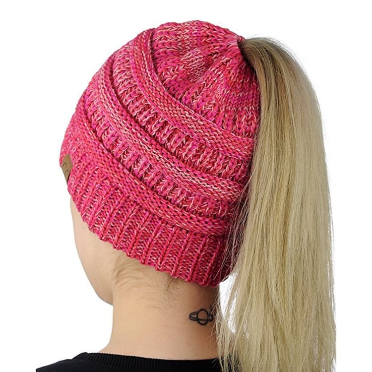 CC Letter Ponytail Cap Knitting Hat for Ladies(Magenta) - Immagine 1