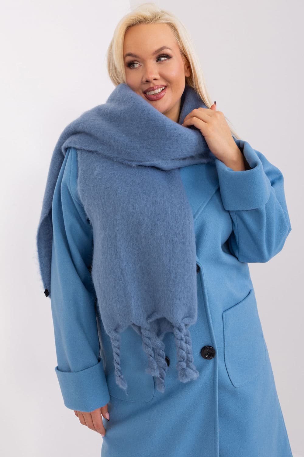Scialle model 190575 AT