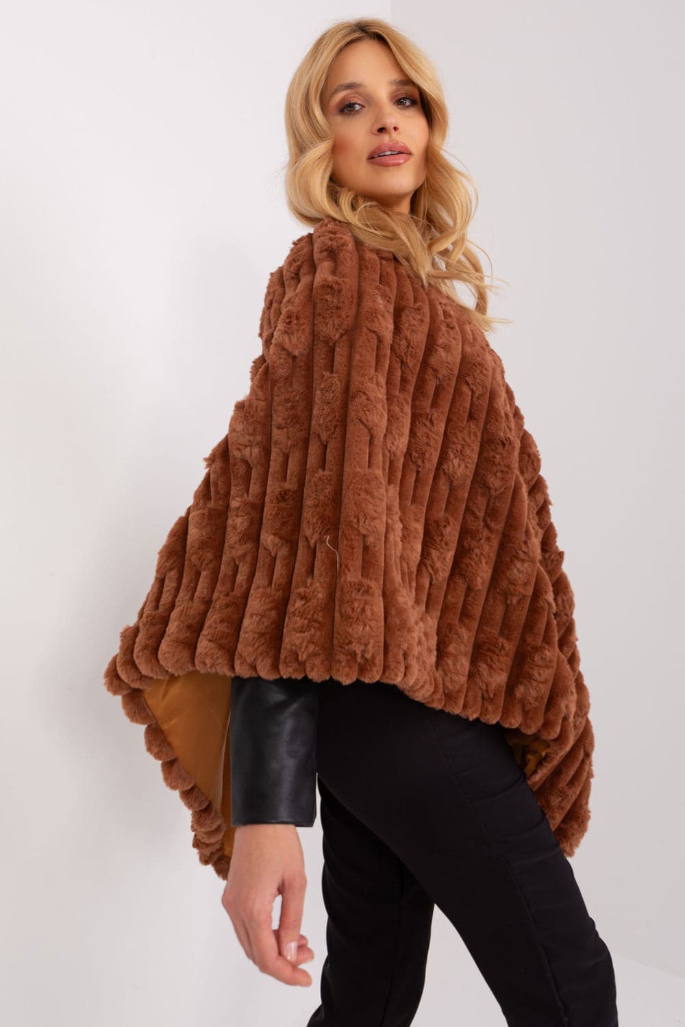 Poncho model 190856 AT - Miniatura 2
