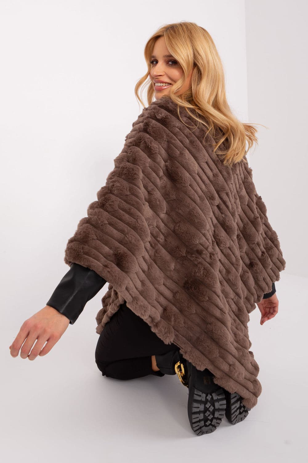 Poncho model 190858 AT - Miniatura 3