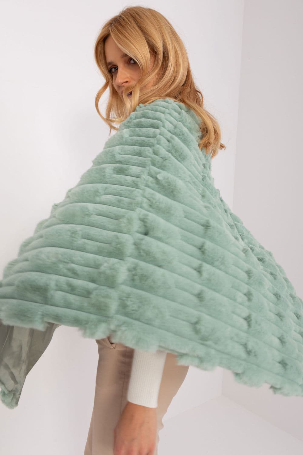 Poncho model 190862 AT - Miniatura 4