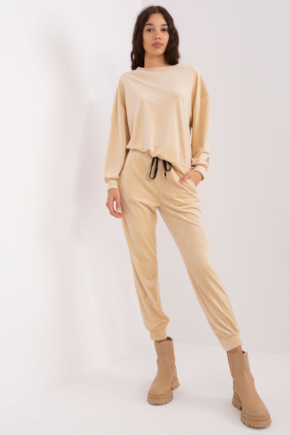 completo model 191740 Italy Moda