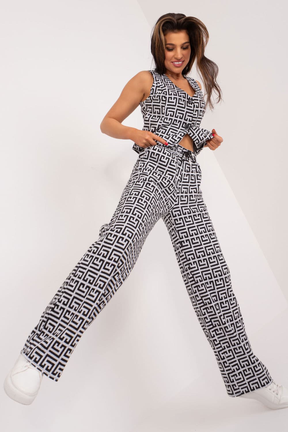 Pantaloni da donna model 192508 Lakerta - Miniatura 2