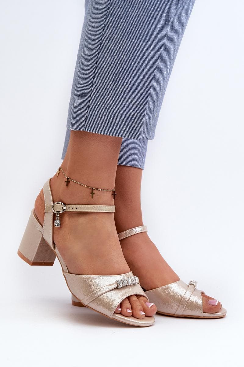Sandali con tacco model 196331 Step in style