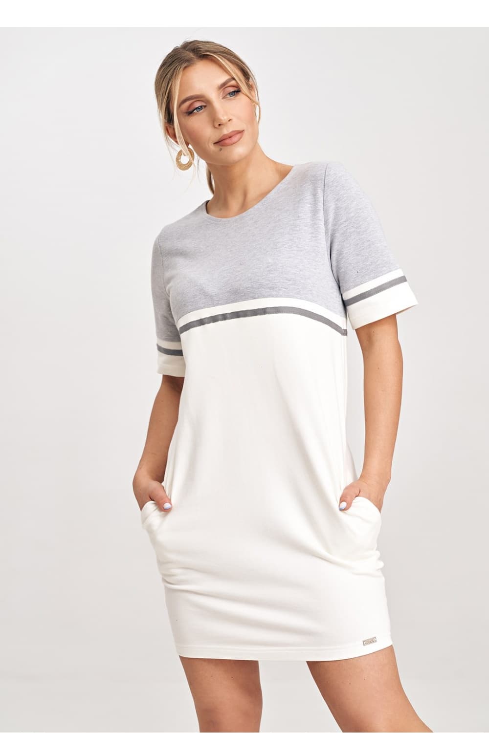 Vestito da giorno model 198486 Figl