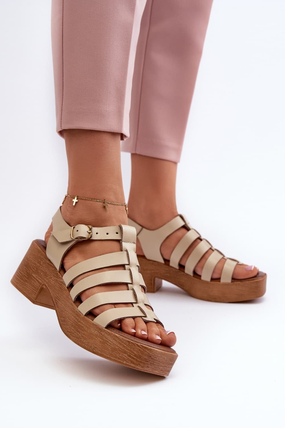 Sandali con tacco model 198810 Step in style