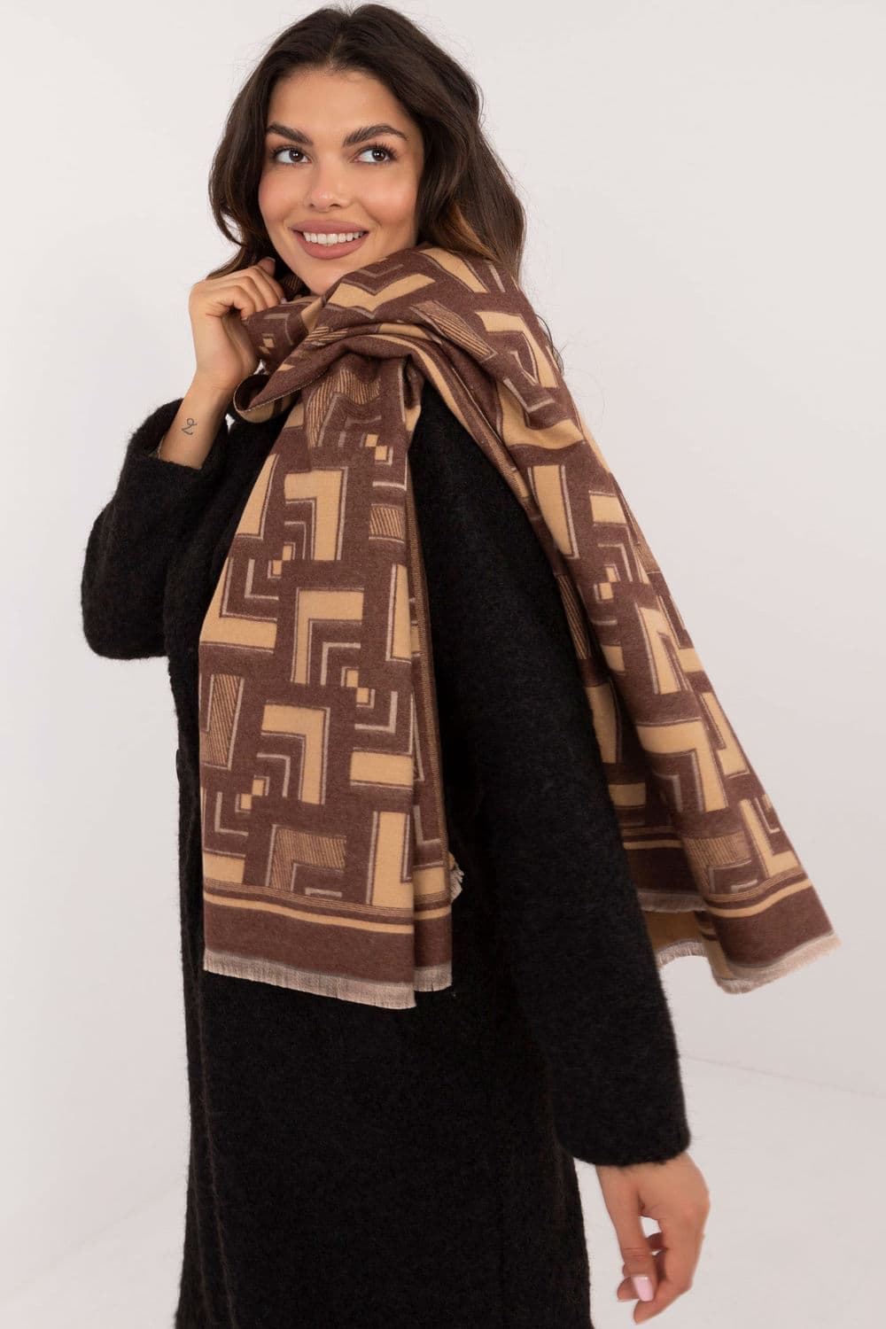 Scialle model 200538 AT