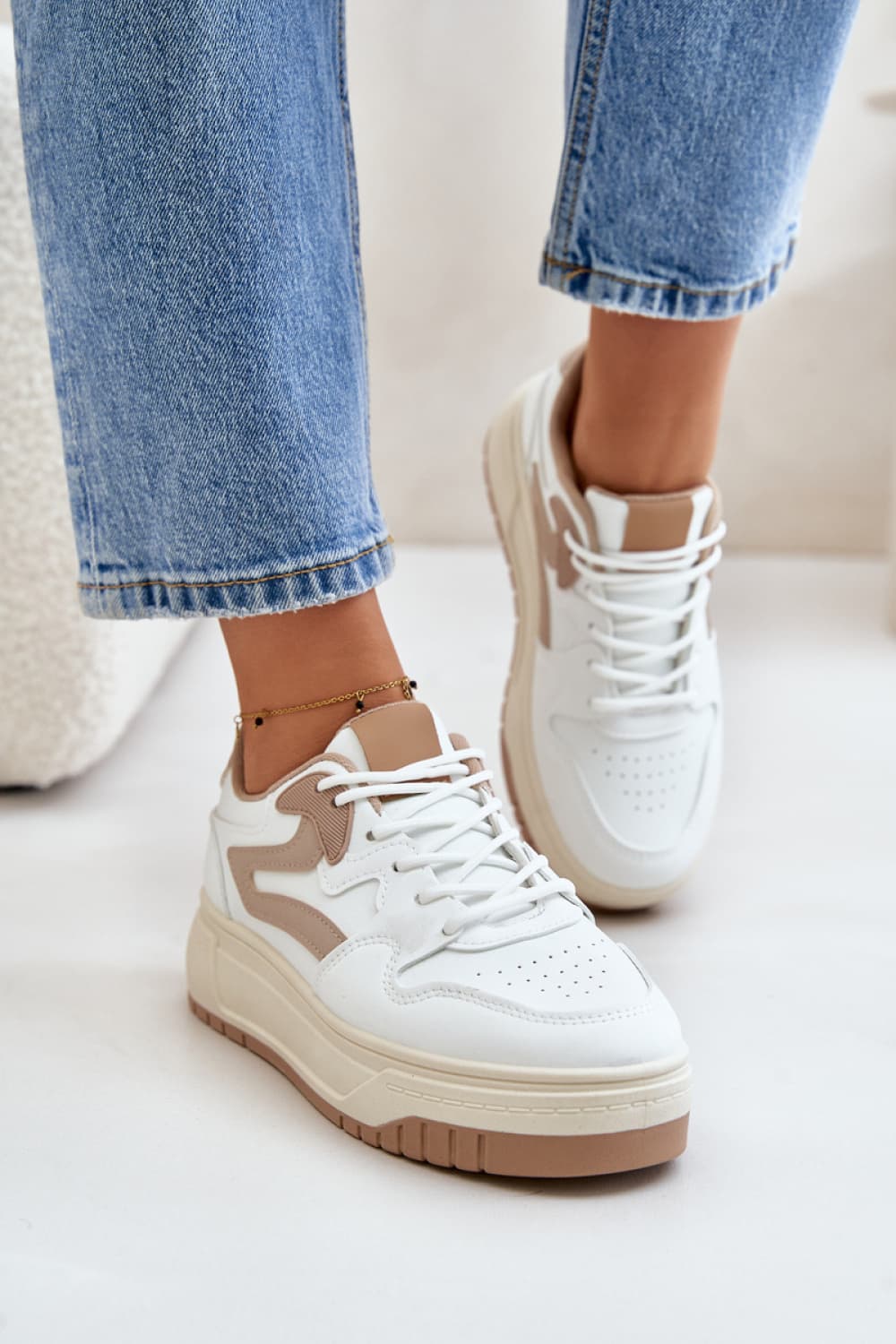 Scarpe sportive con piattaforma model 201046 Step in style