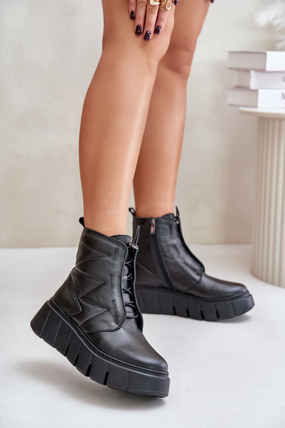 Stivaletti con plateau model 202821 Step in style