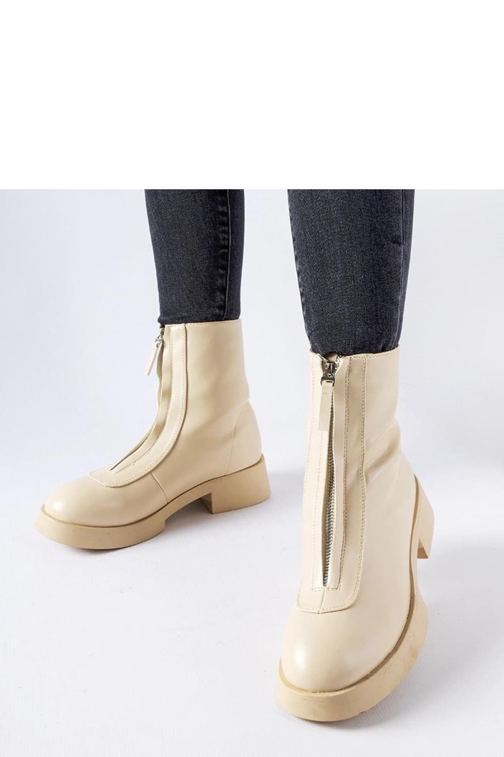 Scarpe con tacco model 204533 Solea