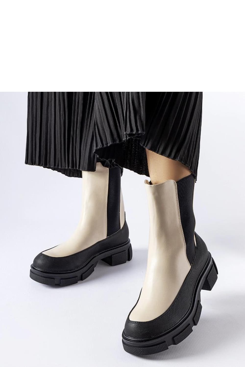 Scarpe con tacco model 204622 Solea