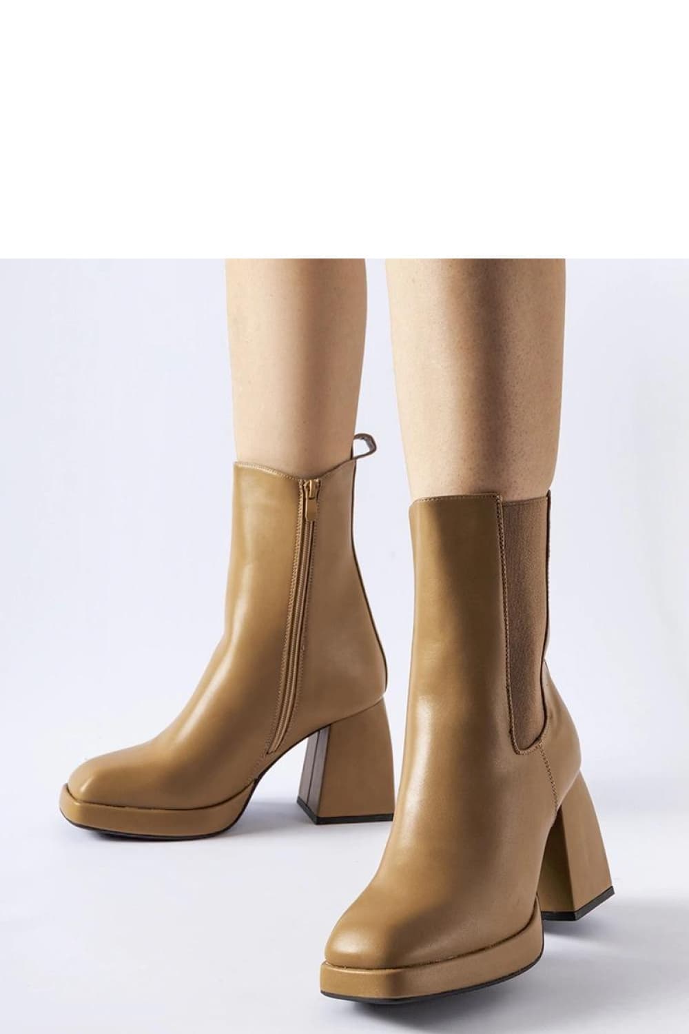 Scarpe con tacco model 204732 Solea