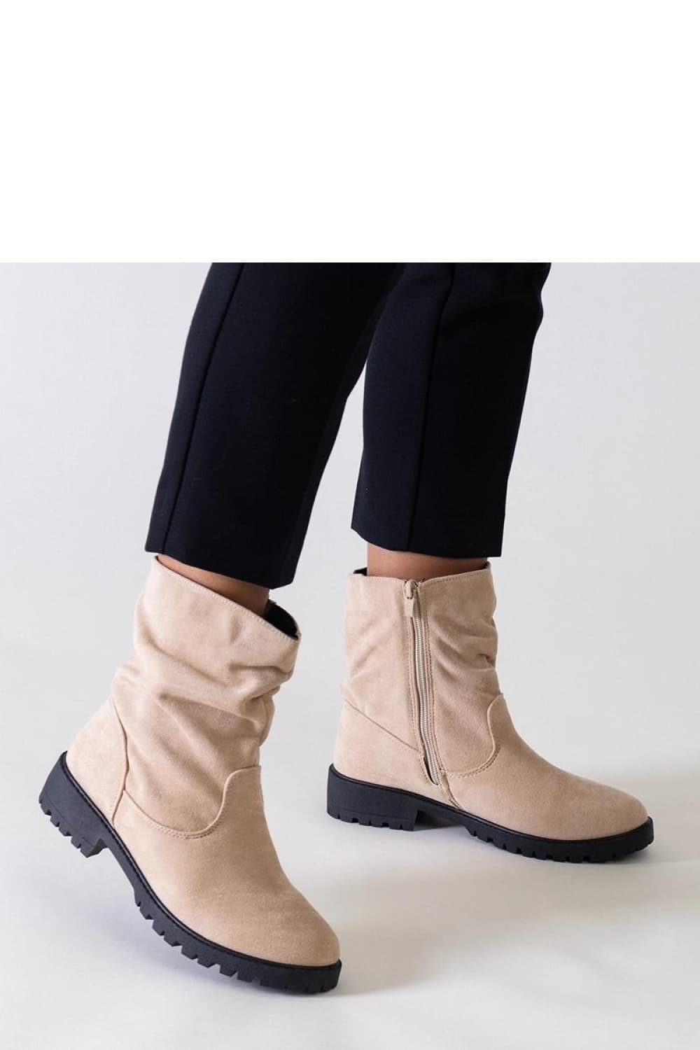 Scarpe con tacco model 204804 Solea
