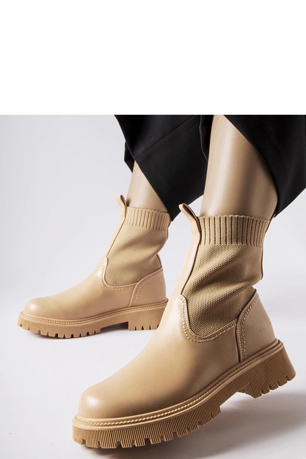 Scarpe con tacco model 205106 Solea