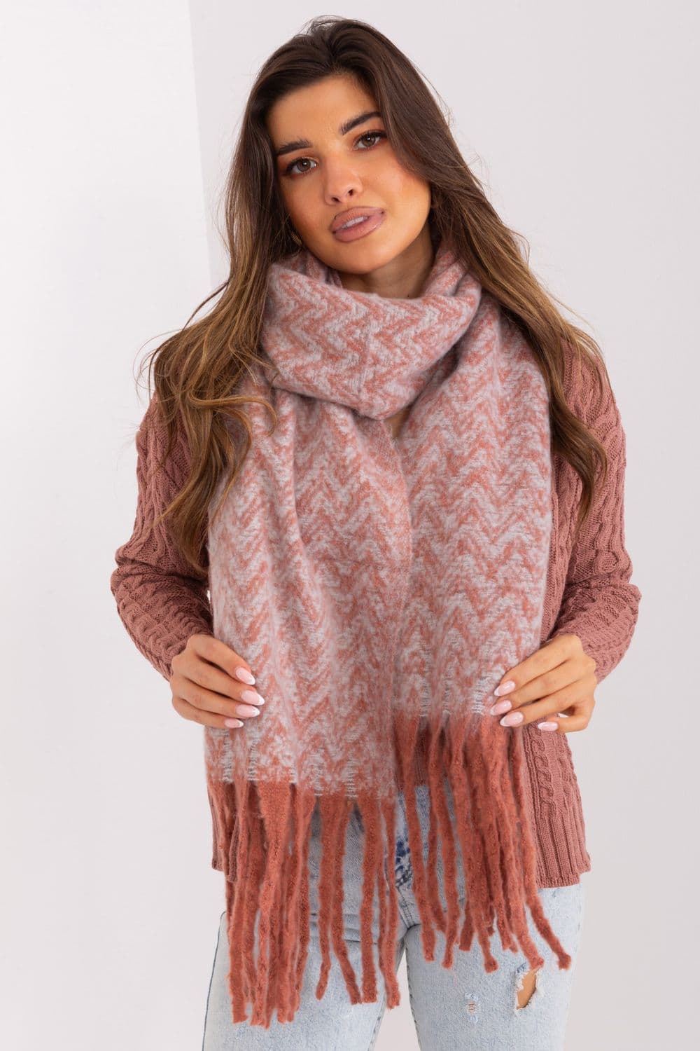 Scialle model 205972 AT