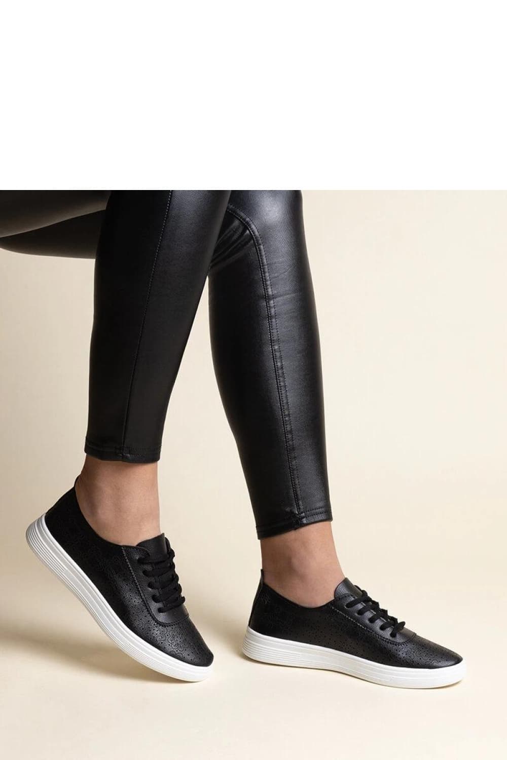 Sneakers model 207321 Solea