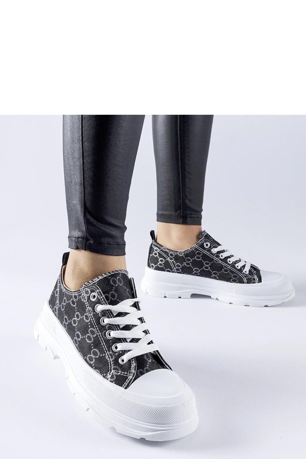 Sneakers model 207611 Solea