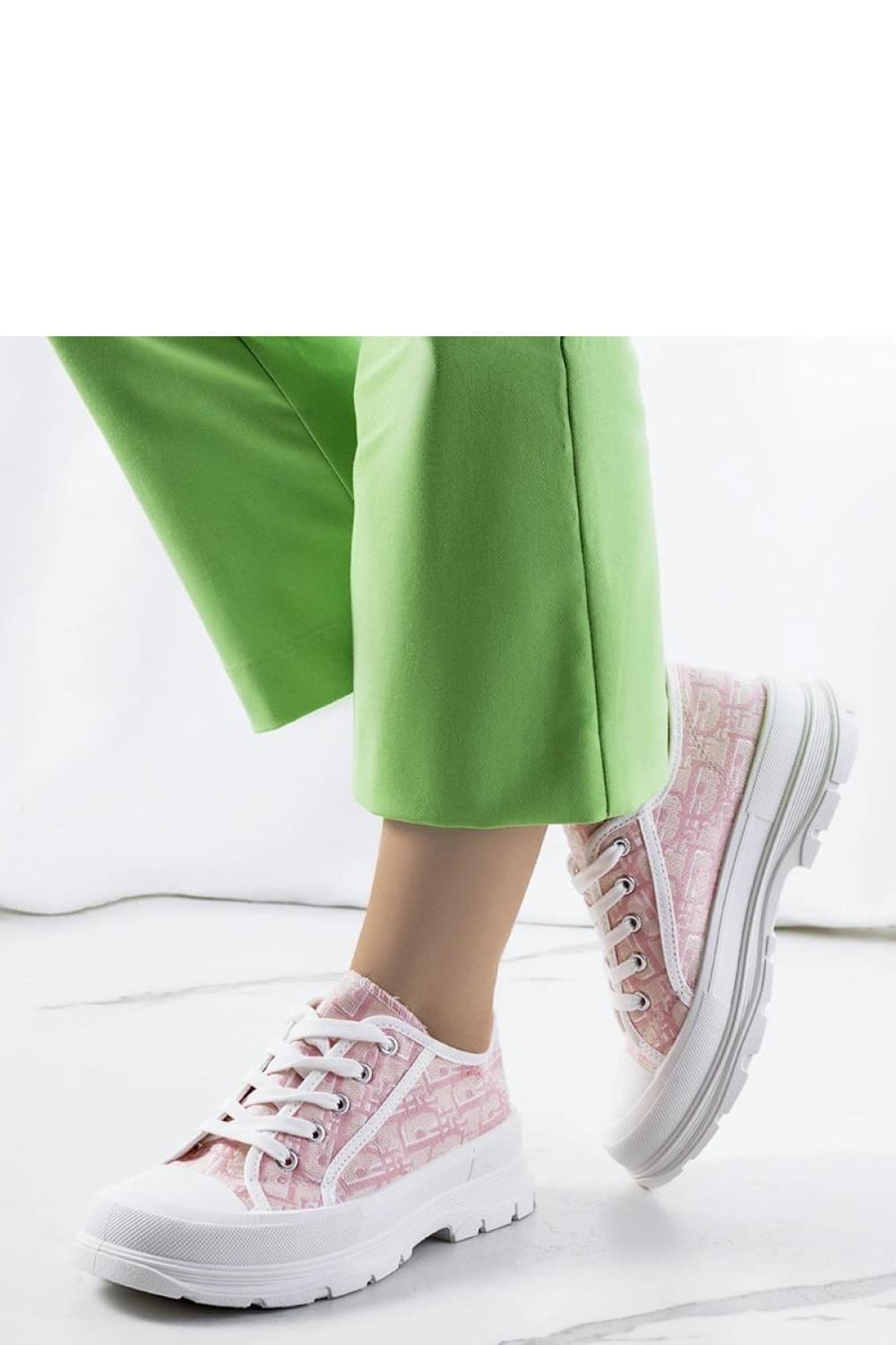 Sneakers model 208033 Solea