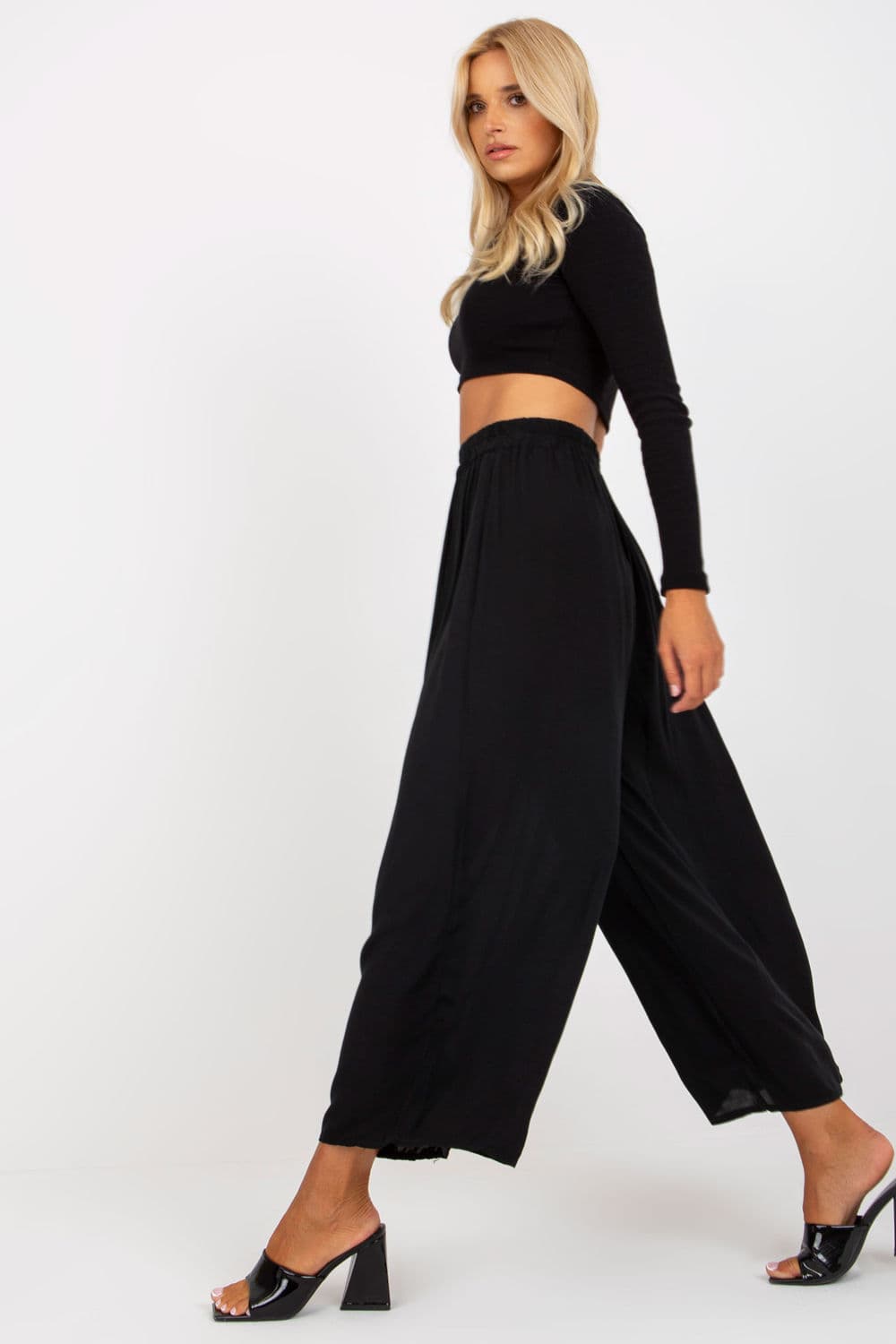 Pantaloni da donna model 210679 Och Bella - Miniatura 2
