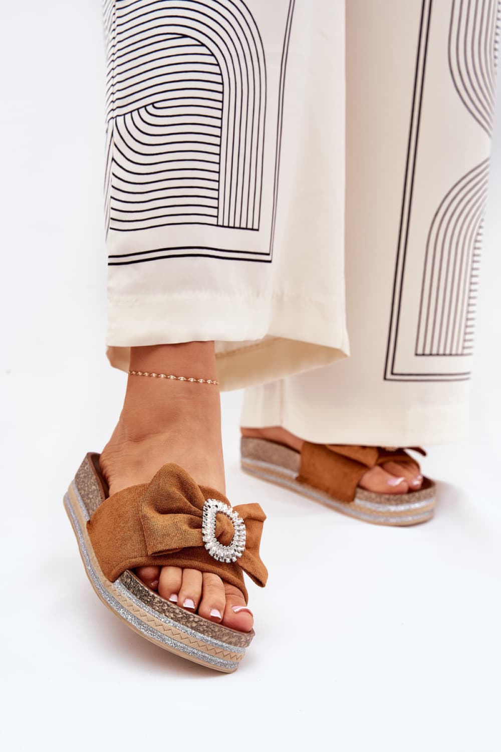 Zoccoli con piattaforma model 210763 Step in style