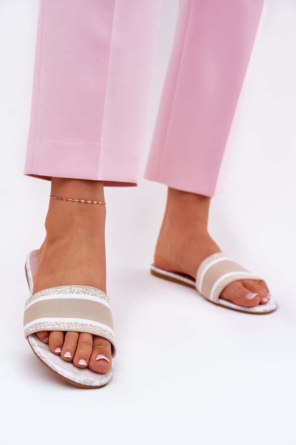 ciabatte model 211694 Step in style