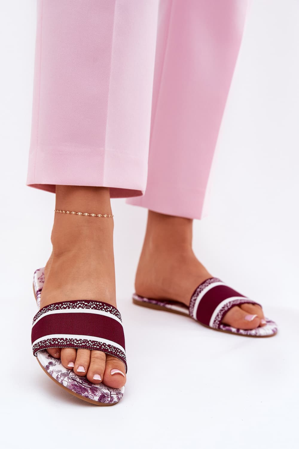 ciabatte model 211696 Step in style