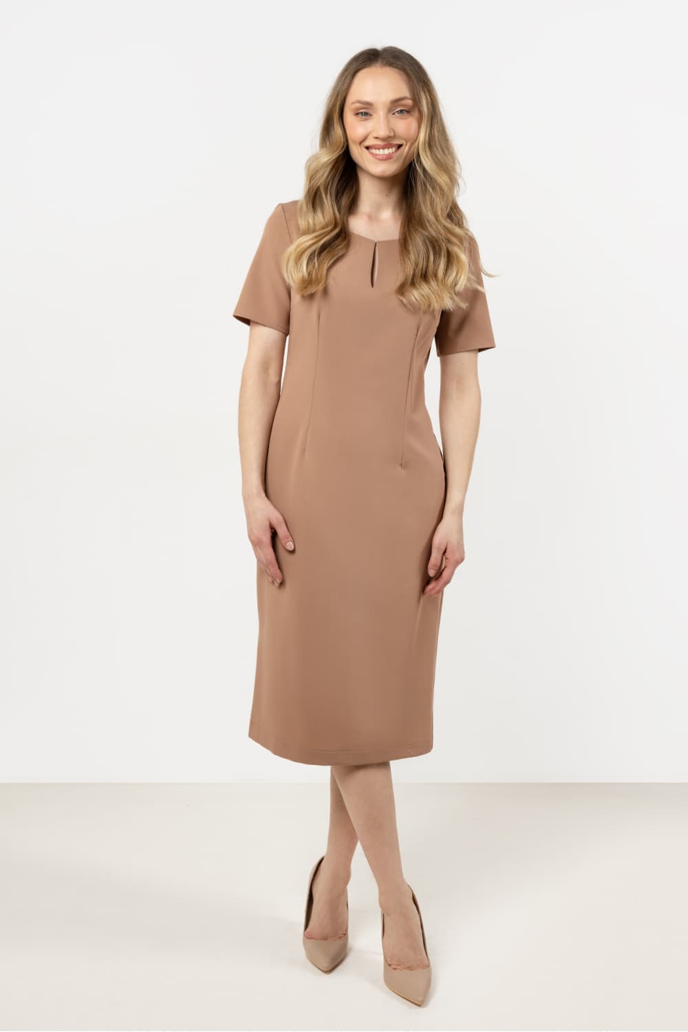 Vestito da giorno model 212247 awama