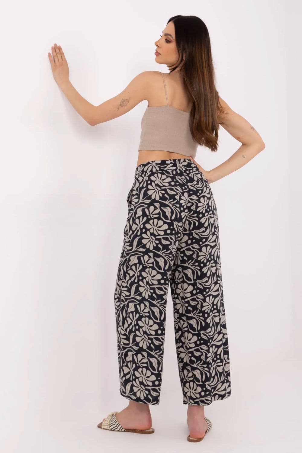 Pantaloni da donna model 212666 Sublevel - Miniatura 3