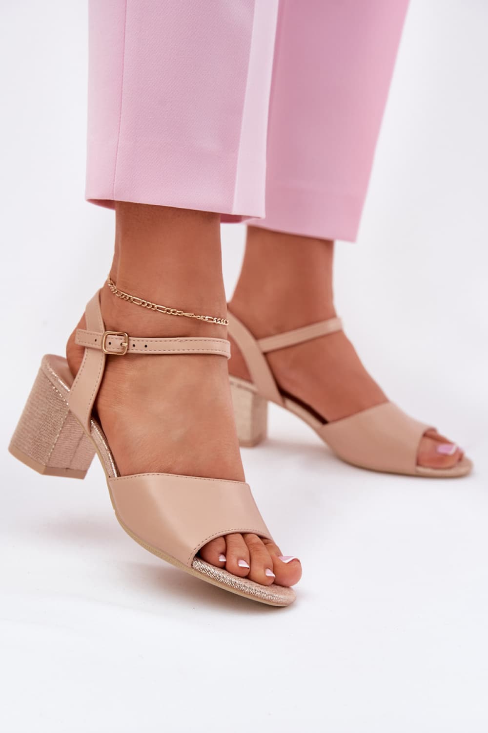 Sandali con tacco model 213011 Step in style