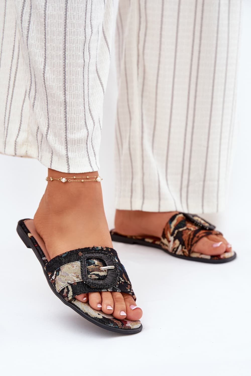 ciabatte model 213964 Step in style