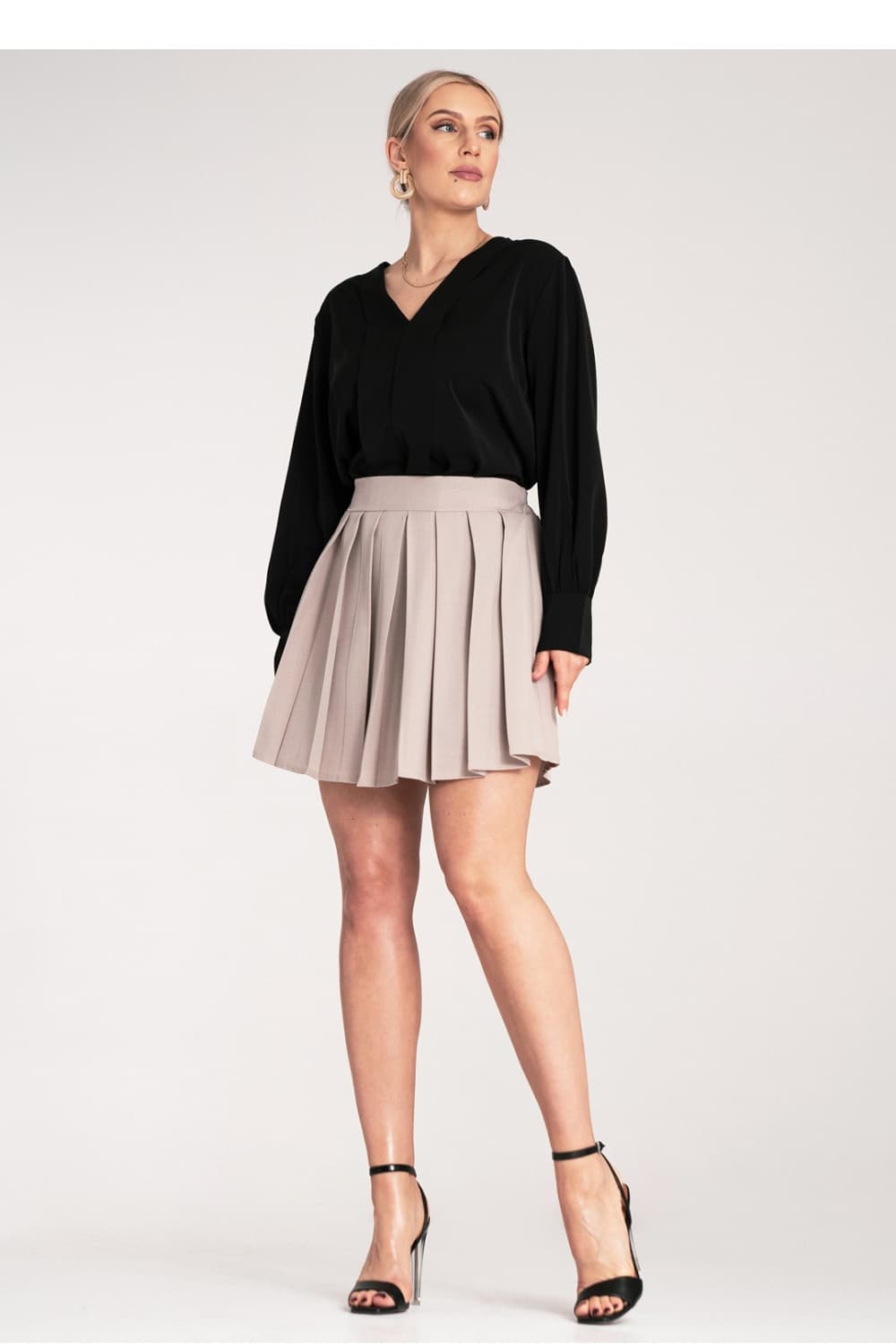 Gonna corta model 214842 Figl