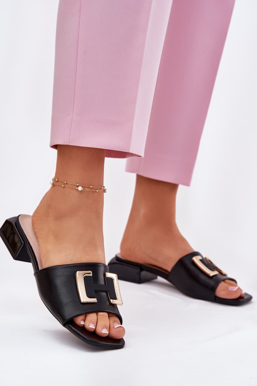 ciabatte model 215983 Step in style