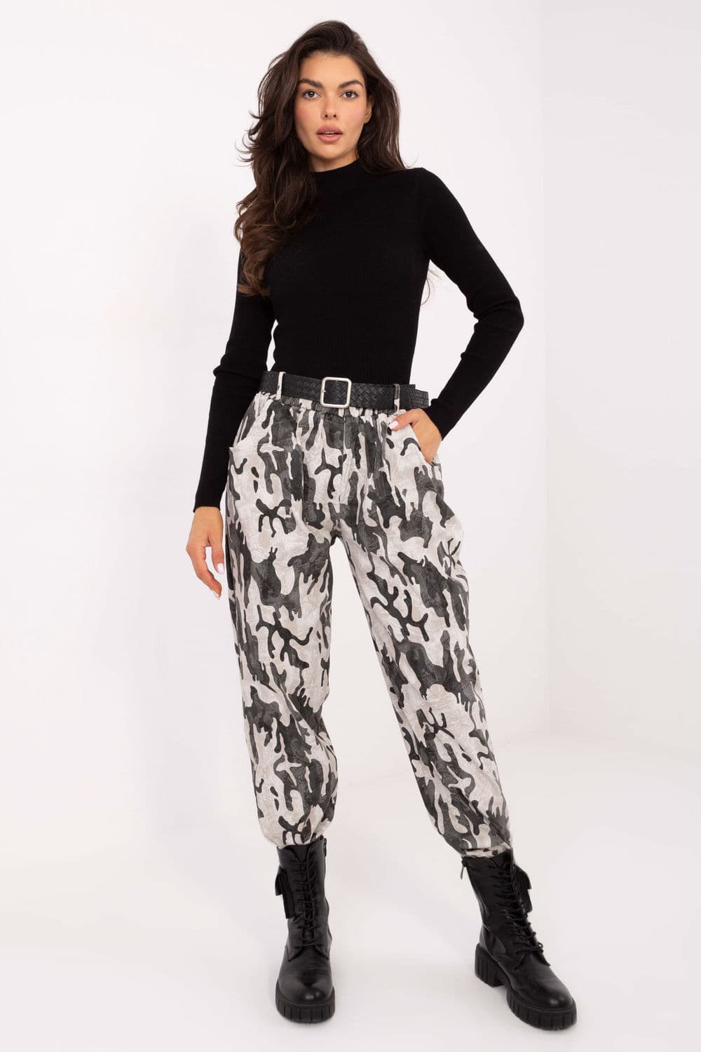 Pantaloni da donna model 218437 Italy Moda