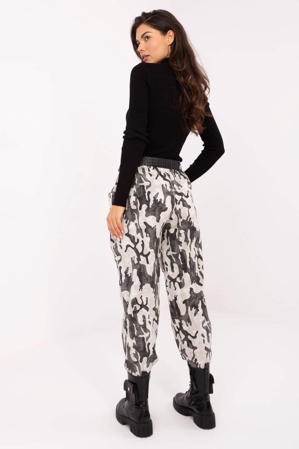 Pantaloni da donna model 218437 Italy Moda - Miniatura 3
