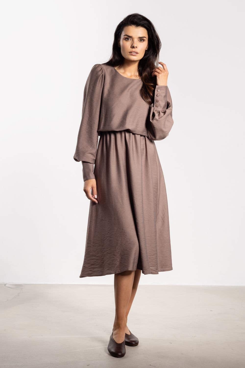 Vestito da giorno model 219023 awama - Miniatura 2
