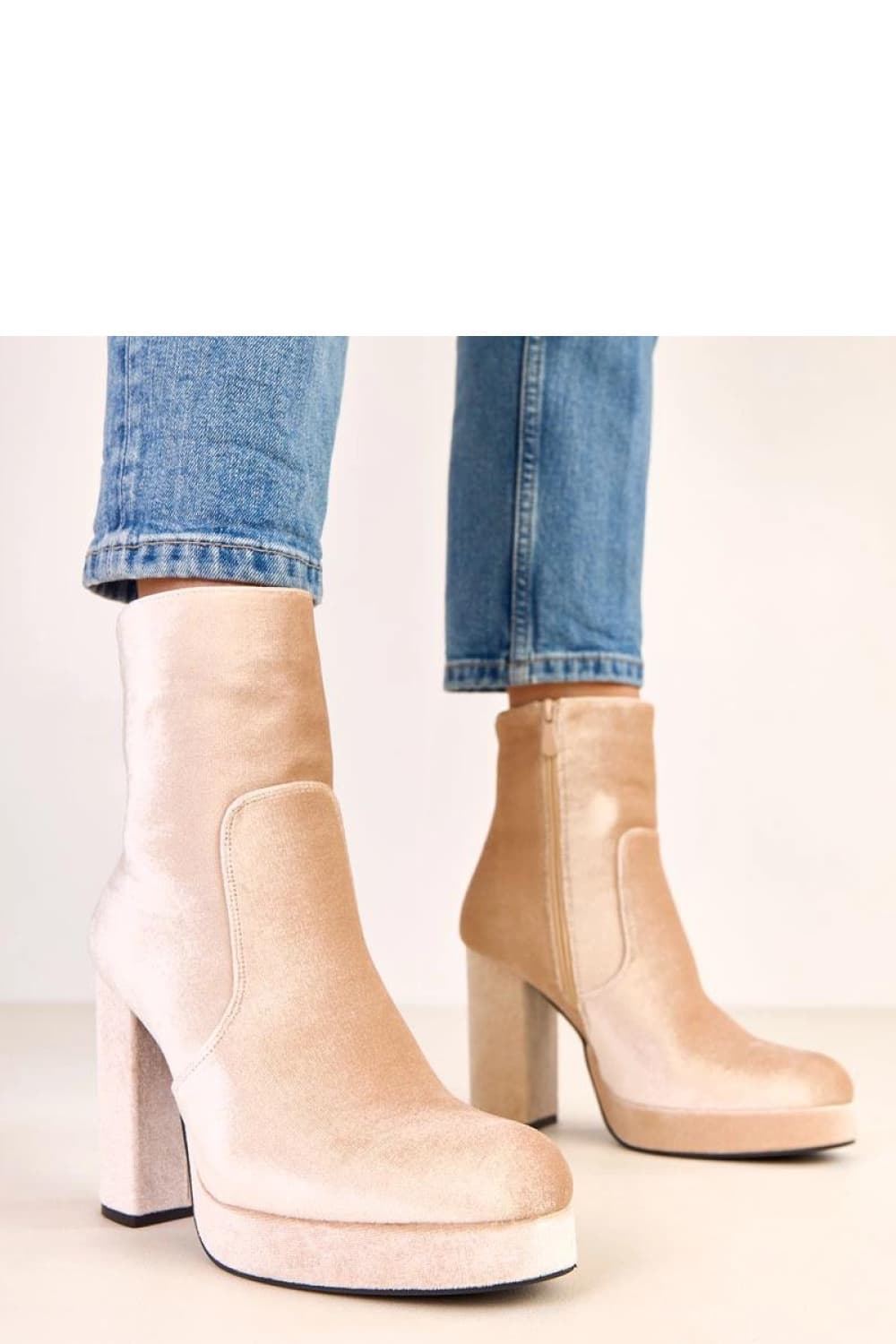 Scarpe con tacco model 220580 Solea