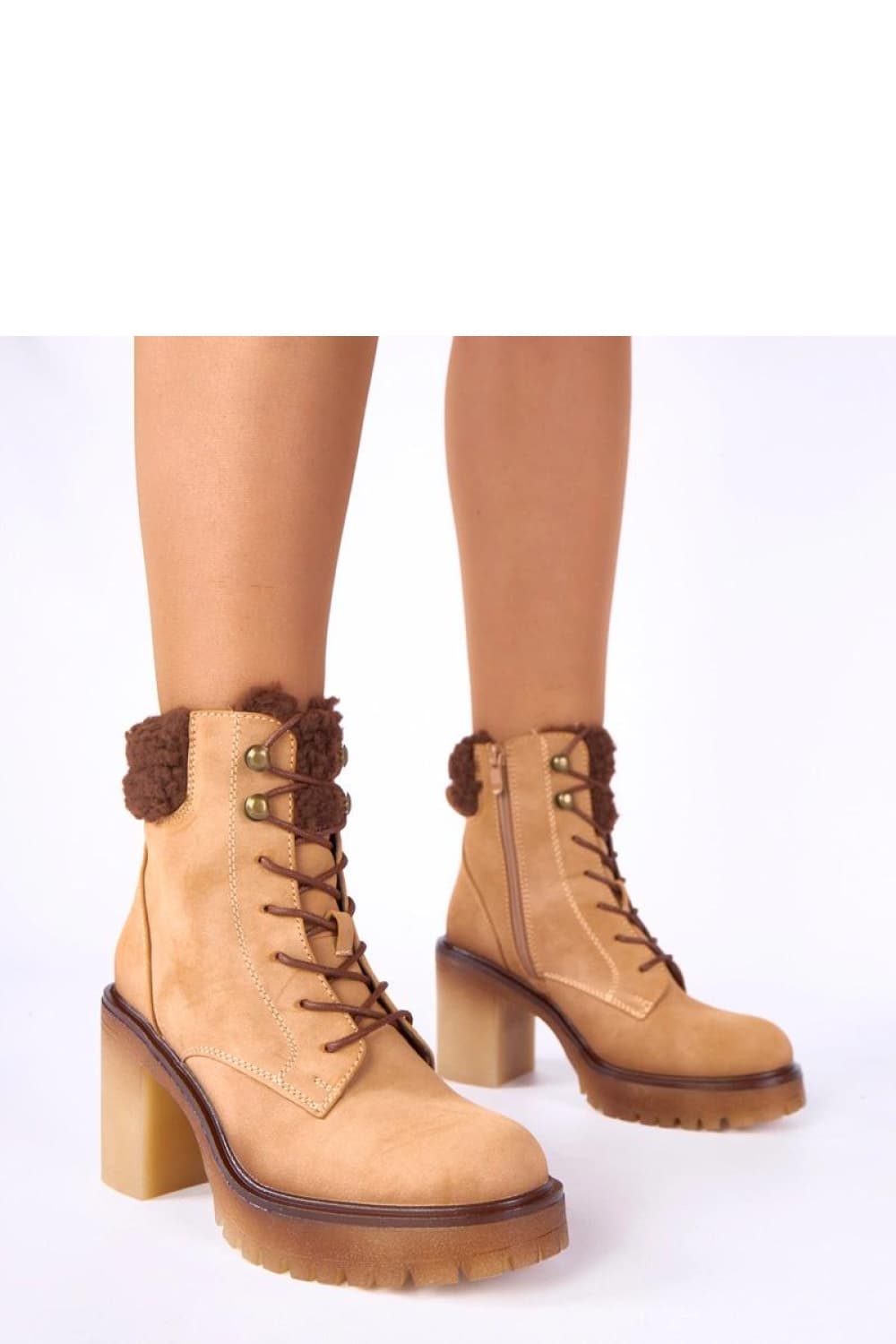 Scarpe con tacco model 222346 Solea