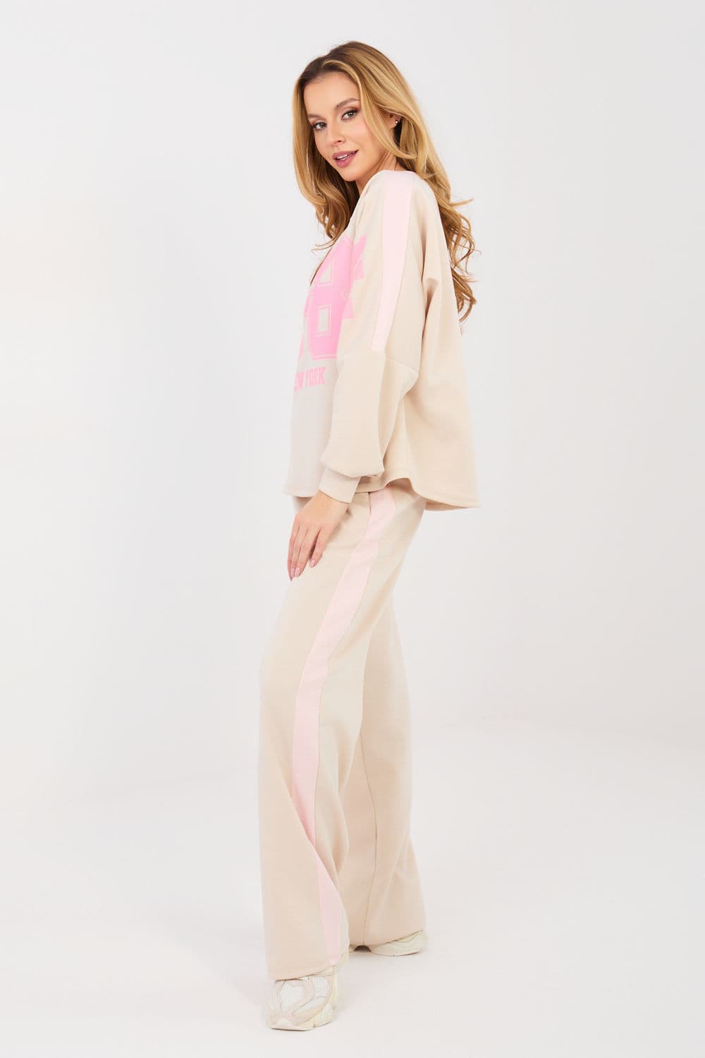 completo model 223958 Rue Paris
