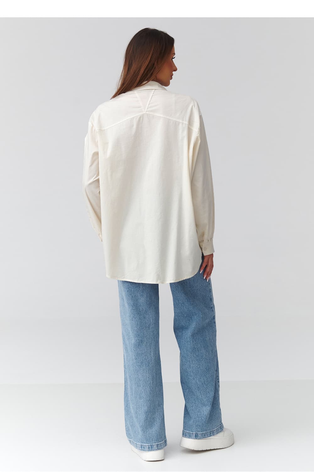 Camicia a manica lunga  model 224101 Makadamia - Miniatura 3