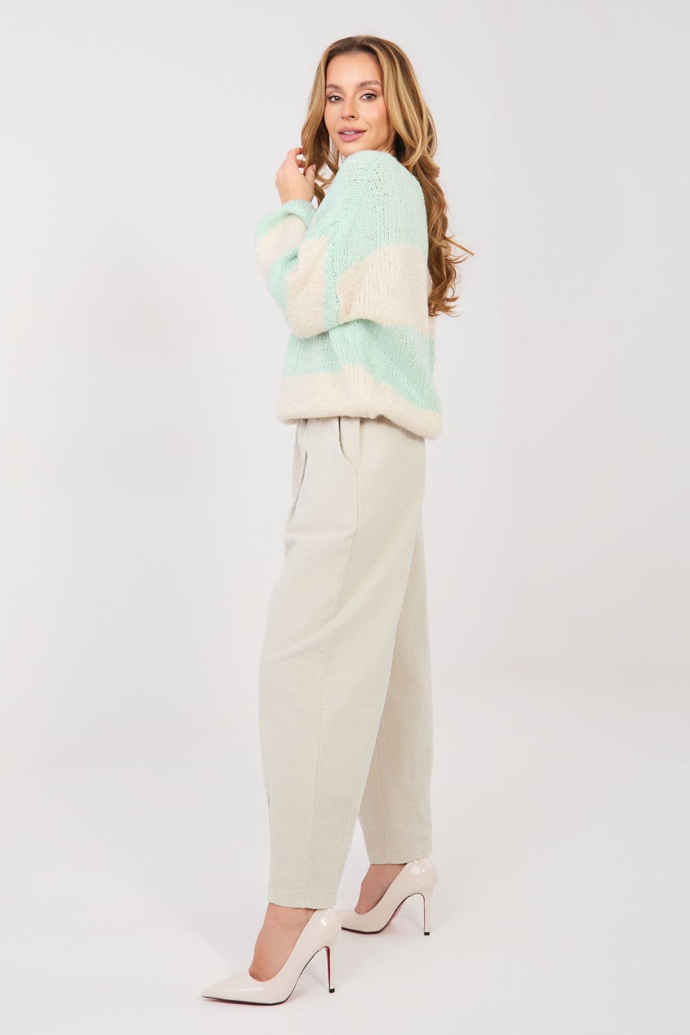 Pantaloni in velluto model 224386 Italy Moda