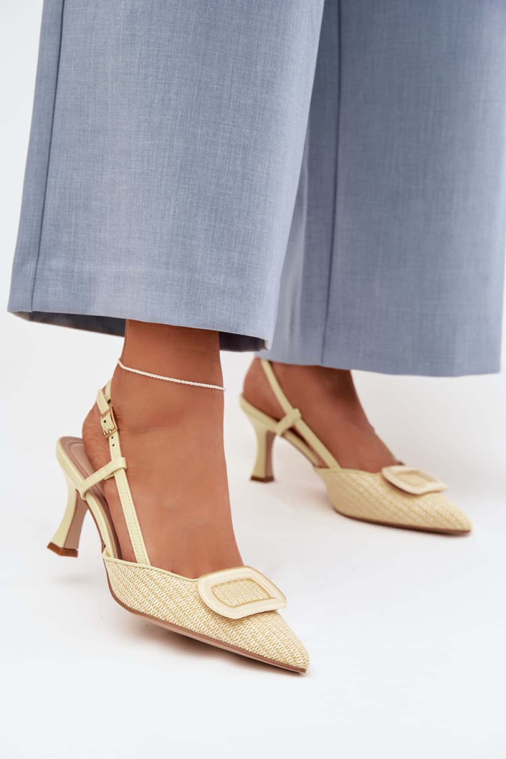Sandali con tacco model 225206 Step in style