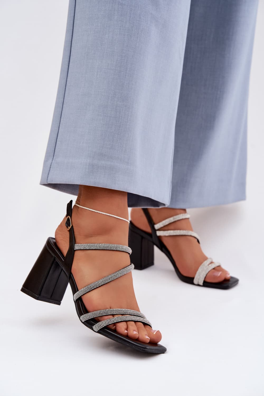 Sandali con tacco model 225208 Step in style