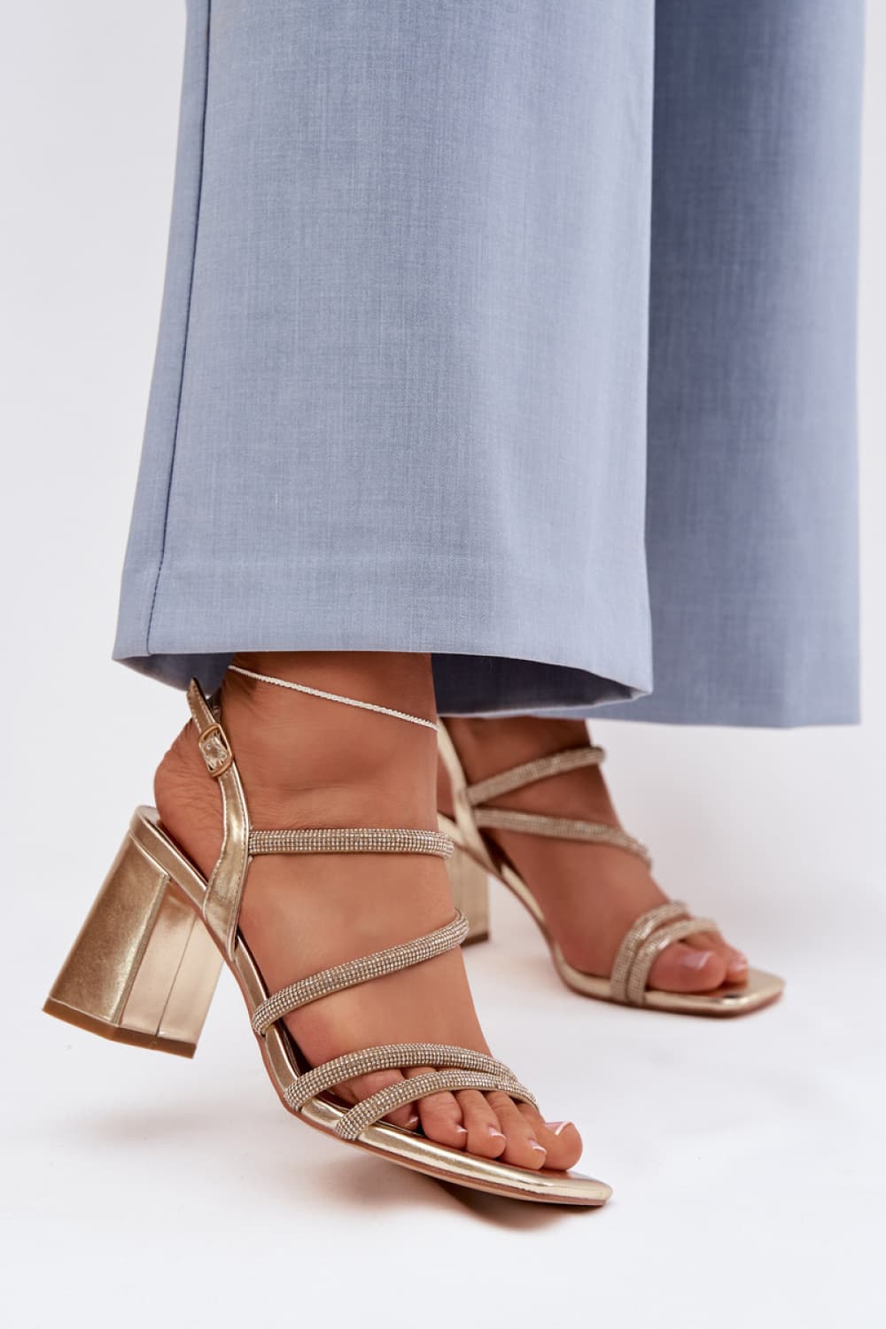 Sandali con tacco model 225209 Step in style