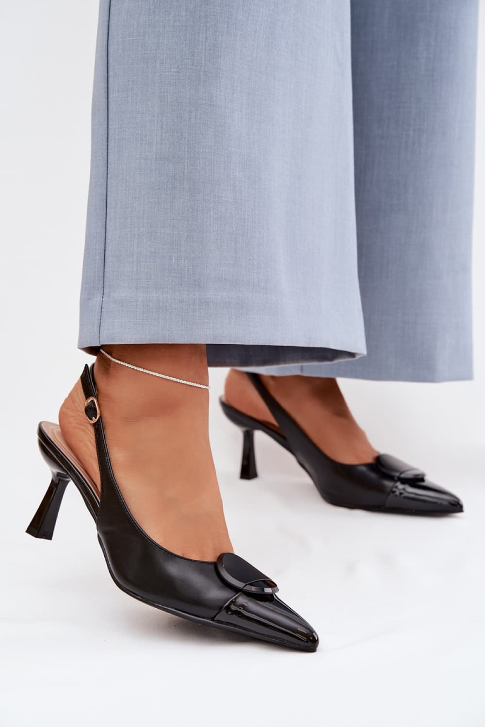 Sandali con tacco model 225217 Step in style