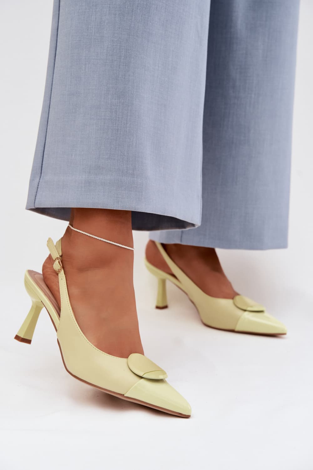 Sandali con tacco model 225218 Step in style