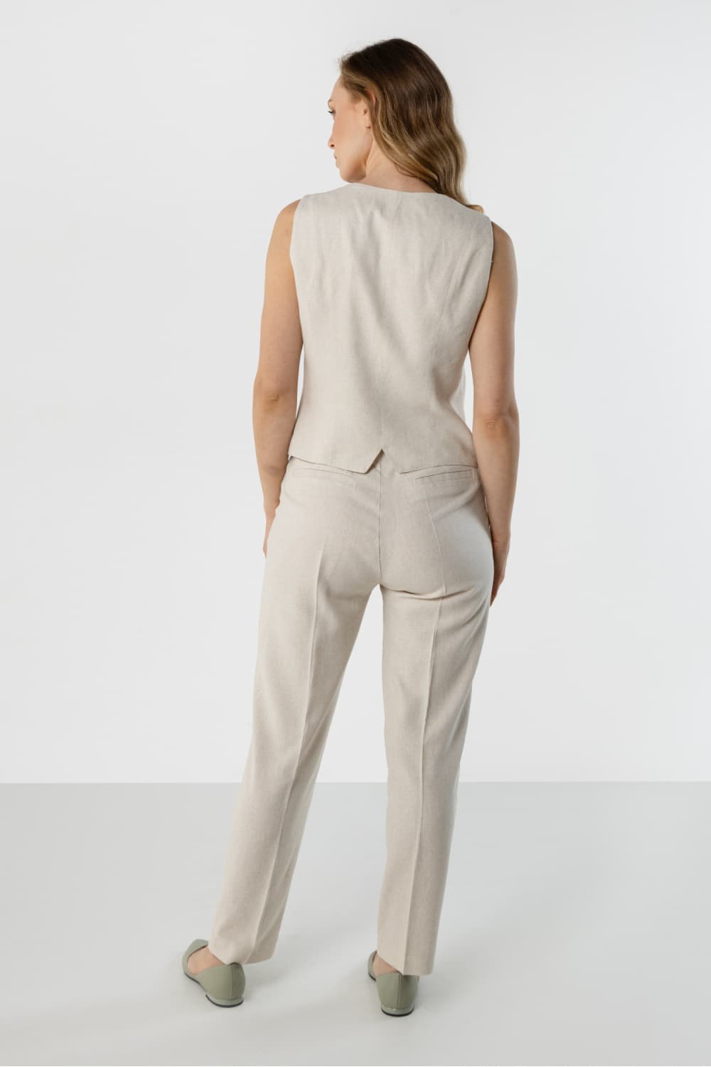 Pantaloni da donna model 225298 awama - Miniatura 3