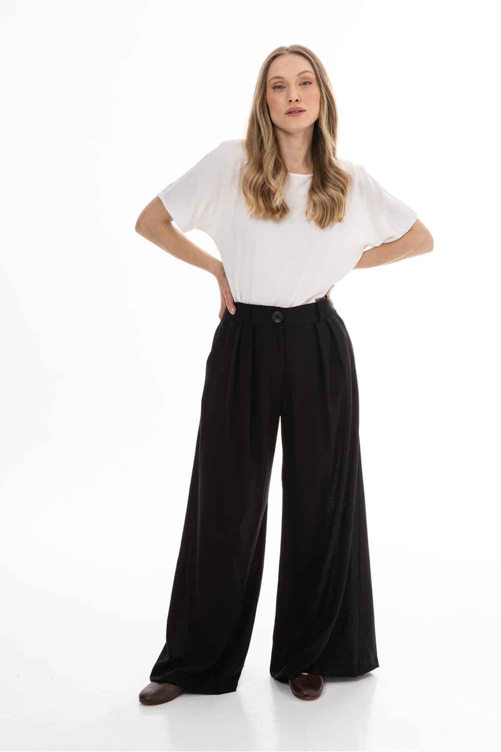 Pantaloni da donna model 225300 awama - Miniatura 4