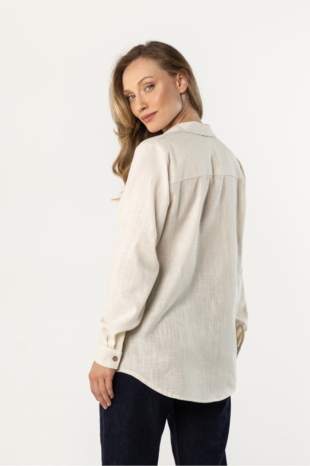 Camicia a manica lunga  model 225317 awama - Miniatura 3