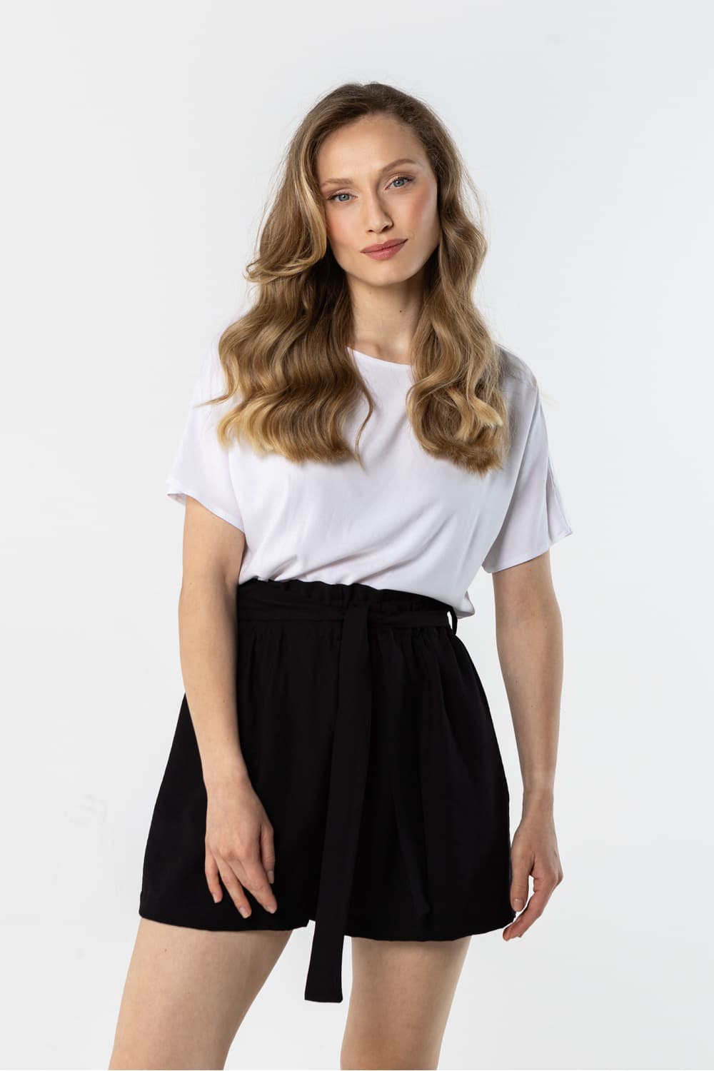 Pantaloncini model 225326 awama